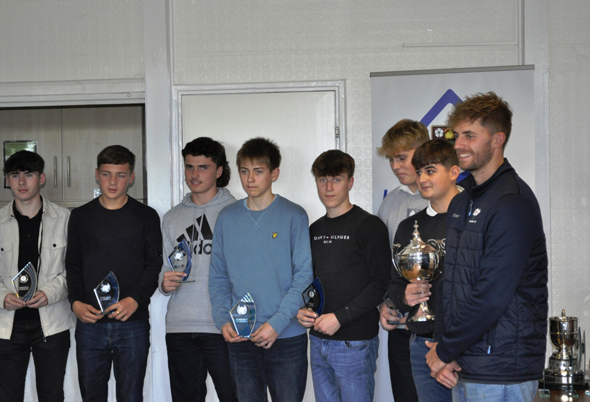 Kettlewell Fuels The Nidderdale Junior Cricket League Ripley Under 15 league winners with Ben Coad, the famous Yorkshire cricketer, who presented the trophies.